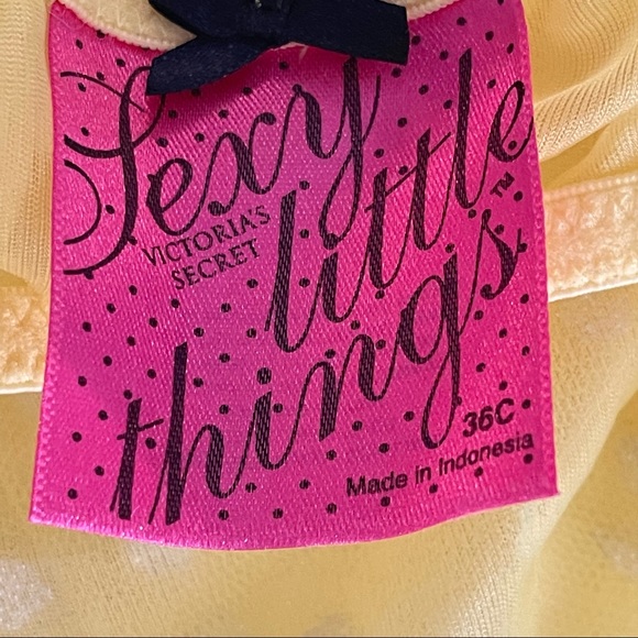 36C VS Victoria’s Secret Sexy little things Yellow Chemise Costume Lingerie Slip - Picture 15 of 16